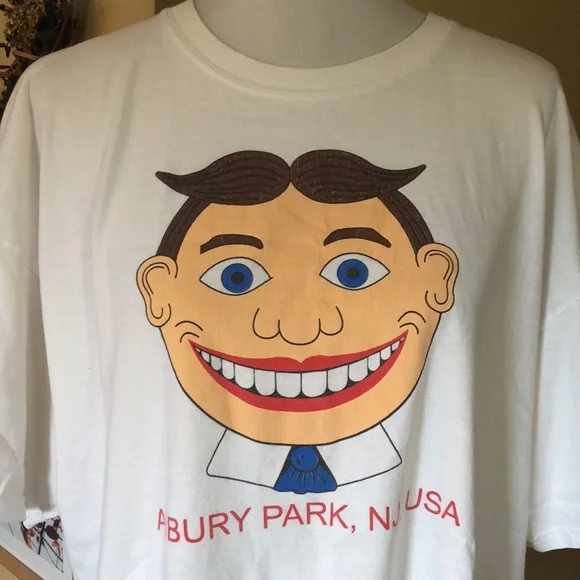 TILLY iconic ASBURY PARK, NJ, USA Character Size 2X Boardwalk Icon Beach Seaside - Picture 12 of 13